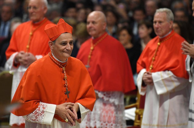 Cardinal Zuppi : « L’Église ne peut pas devenir un salon »